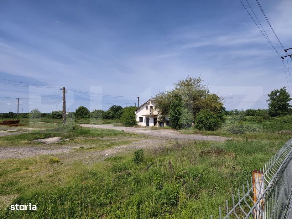 Teren la DN – 40.000 mp, intravilan, toate utilitatile, zona Dragomi