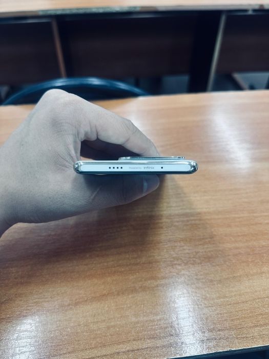 Срочно!! Продам Инфиникс зеро 30 4G 160к