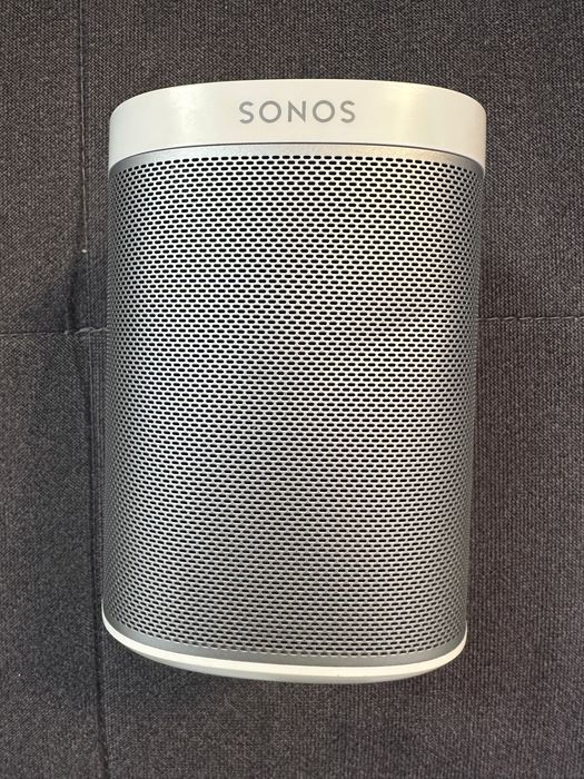 Sonos Roam Sonos Era 300 Sonos Play One