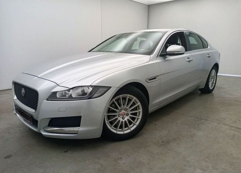 Jaguar XF 2020 + 2 Seturi de Jante - Revizii efectuate recent