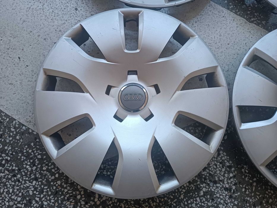 Оригинални тасове Audi 16 цола