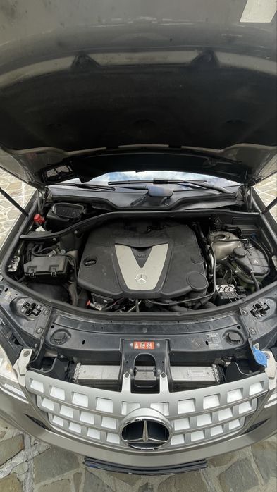 Mercedes-Benz ML 320 CDI V6 – 2009 – 229.000 km