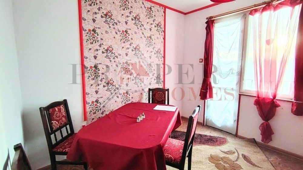 Продажба 3-стаен гр. Павликени - с. Бутово 82m²