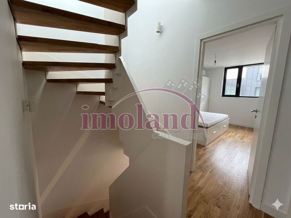 Vanzare - Townhouse 6 camere - mobilat + 2 locuri parcare Avalon Estat