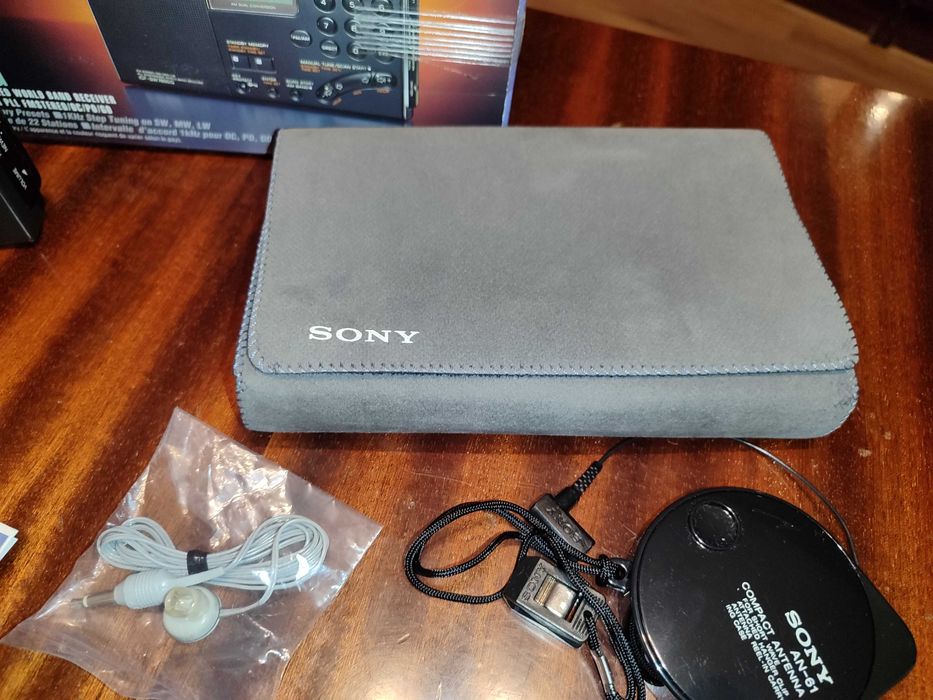 Радио Sony ICF-SW7600G FM Stereo/SW/MW/LW PLL World Radio.