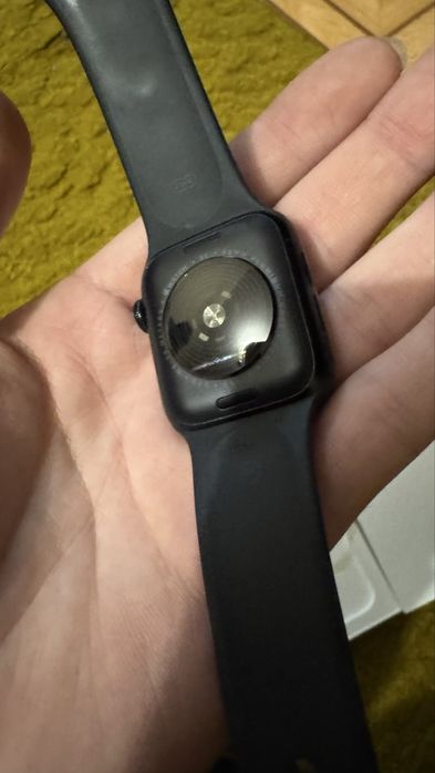 Apple Watch se2 40m