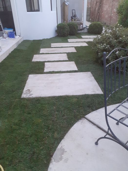 Pavaj, aleei, borduri , separatoarelor