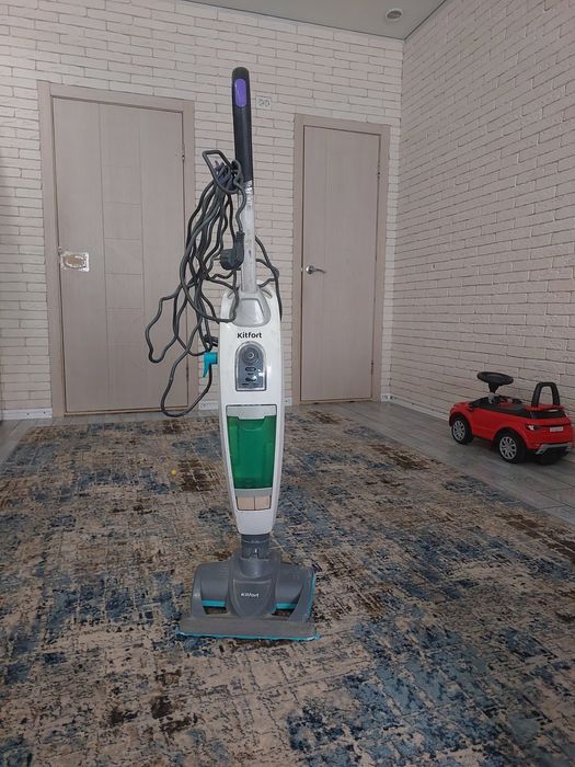 Продам пылесос вертикальный