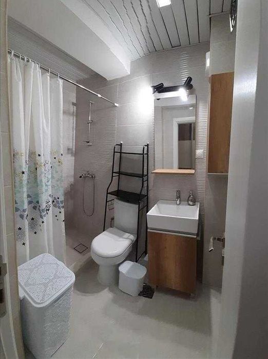 Дава се под наем Двустаен апартамент в Пловдив, Изгрев - 55 кв.м за 158.1 € - Снимка #2