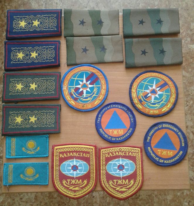 Китель МЧС зелёный