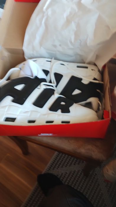 Продавам  кецове Nike 43 номер.