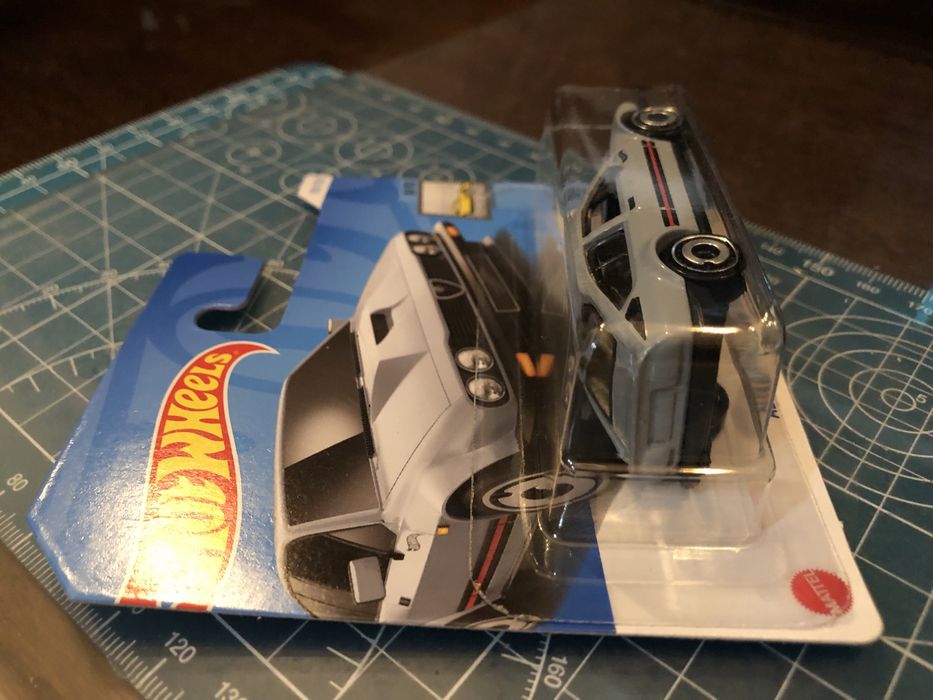 Интересни, редки модели hot wheels и Korgi Audi, Sierra, Alfaromeo GT