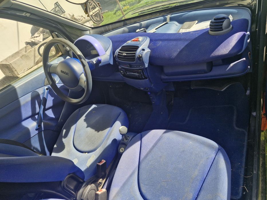 vând mașina smart