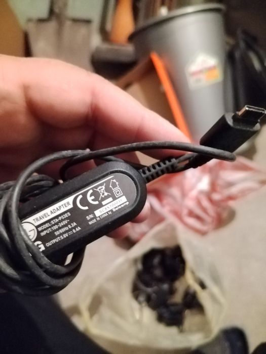 Зарядни различни видове