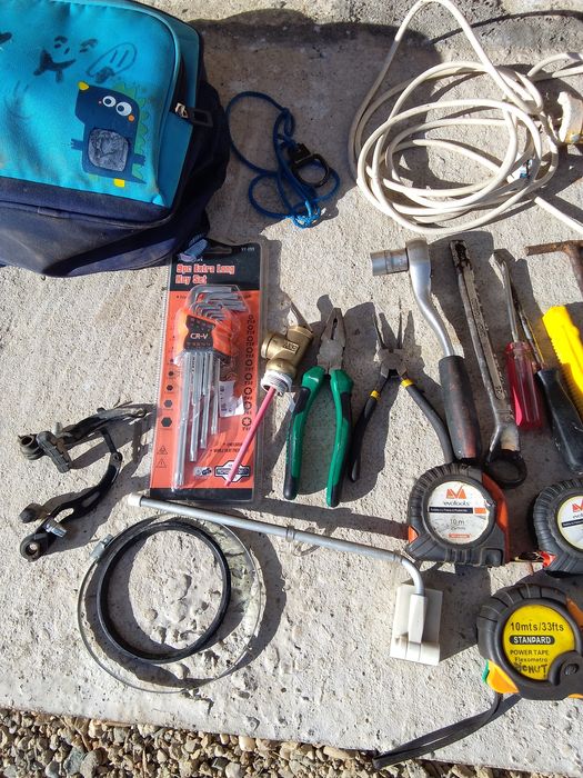 Scule de mana,șuruburi!