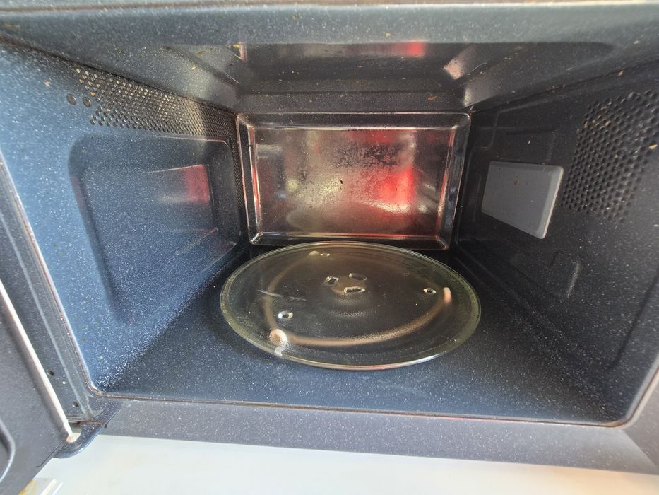 Cuptor cu microunde Samsung impecabil