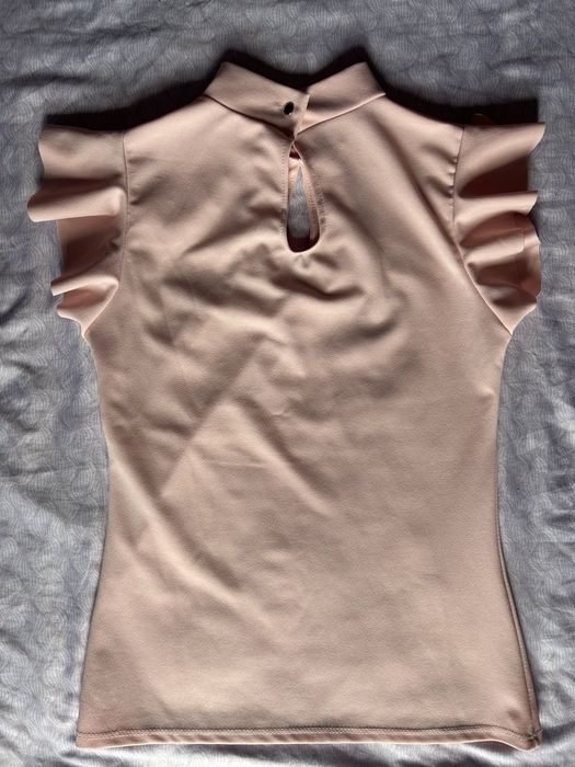 дънкова пола и блузка