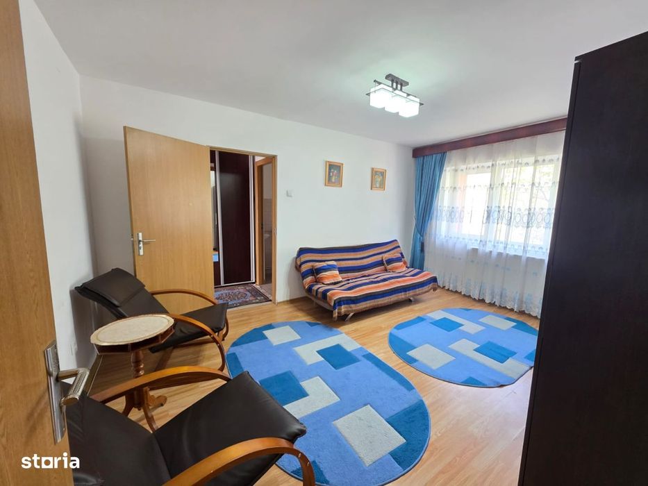 2 camere, etaj intermediar, ultracentrală, zona Hotel Roman, mobilat