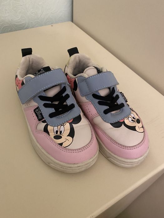 Красивые, ярки и тепленькие кросовки Zara