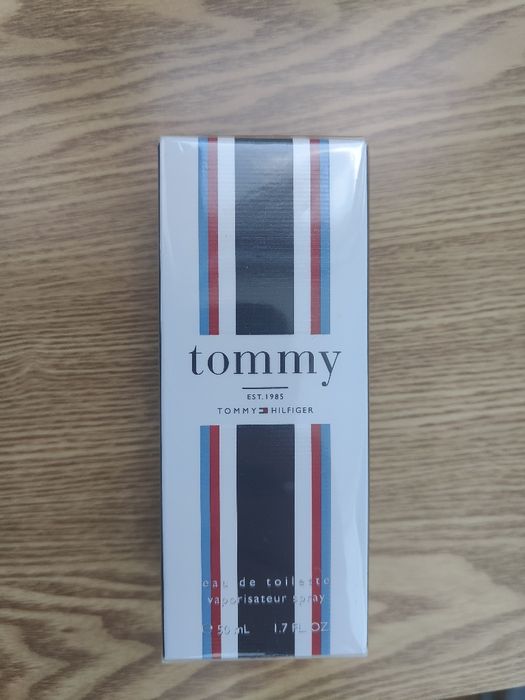 Apa de toaleta Tommy Hilfiger Sigilat