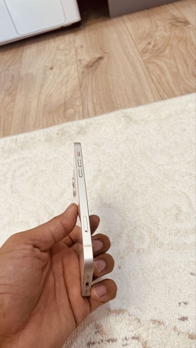 Продам свой iPhone 12 на 128 ГБ.