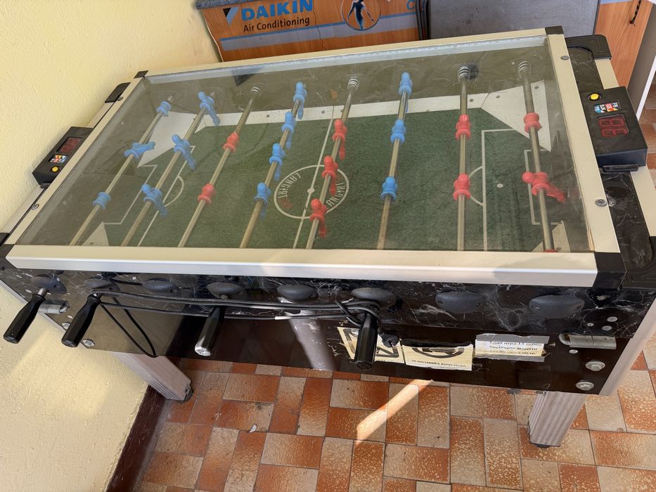 Ел. Джага с монети