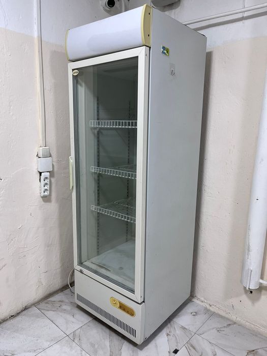 Холодильник в хорошем состояний