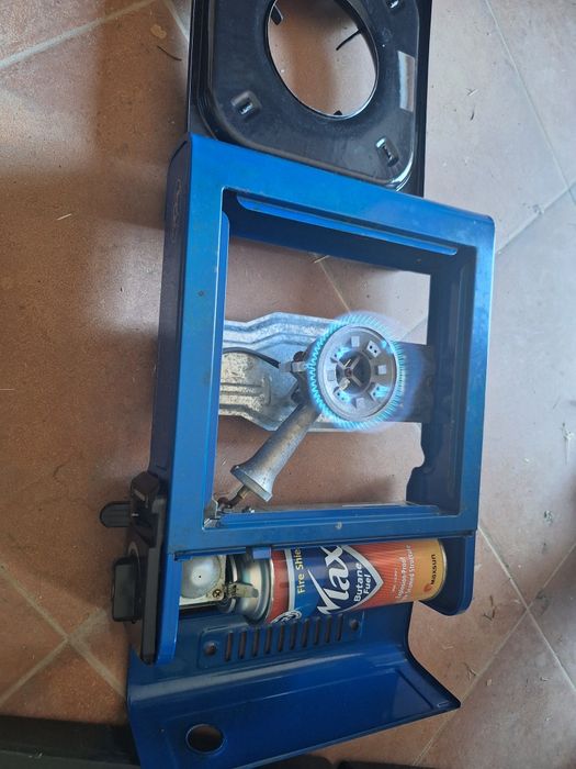 Газова котлон с малка бутилка