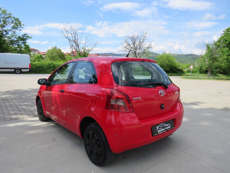 Toyota Yaris 1.0i Ръчка