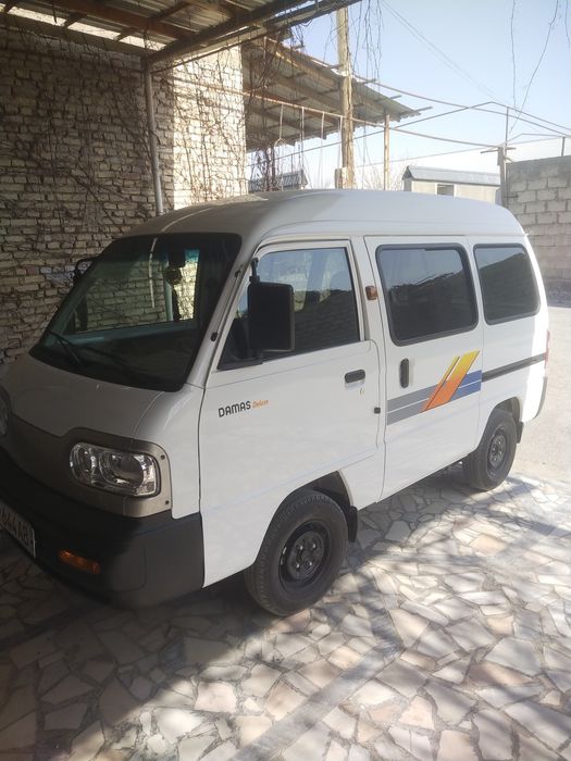 Дамас афто сотилади