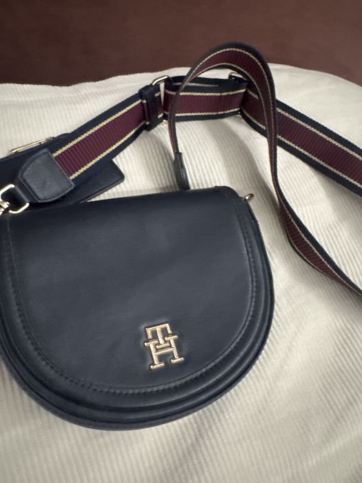 Сумочка Tommy Hilfigher