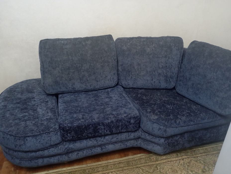Продам угловой диванчик
