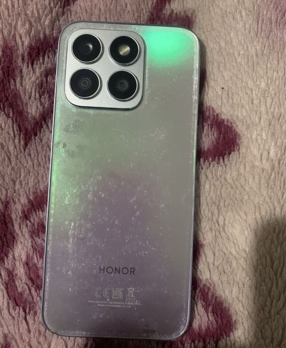 Продам Honor X8b память 8/128ГБ,обмена нет