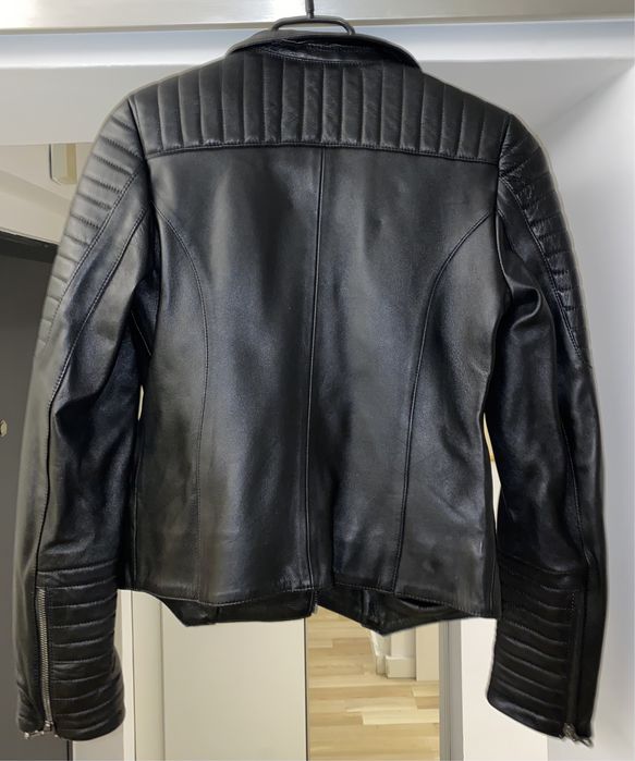 Geaca Piele Nouă, Nepurtat