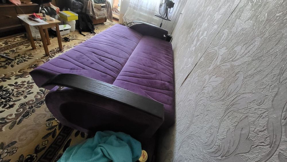 Продам диван в отличном состоянии