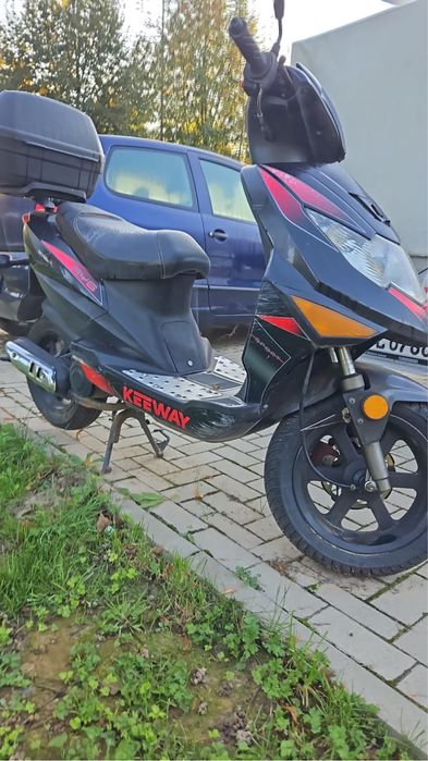 Scuter keeway ry6 in 2 timpi 49cm an.2013 Schimb / Variante