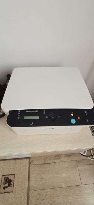 Imprimantă multifuncțională