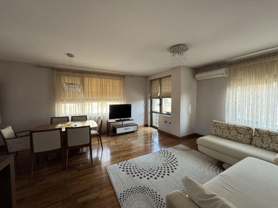 Дава се под наем Тристаен апартамент в Пловдив, Кършияка - 107 кв.м за 850 € - Снимка #3