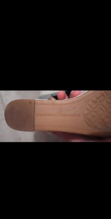 Sandale tommy hilfiger nr 38
