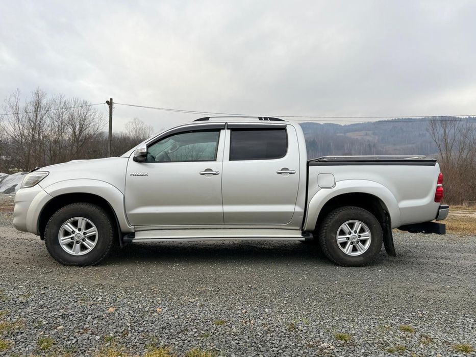 Toyota hilux 2.5 /144 cp