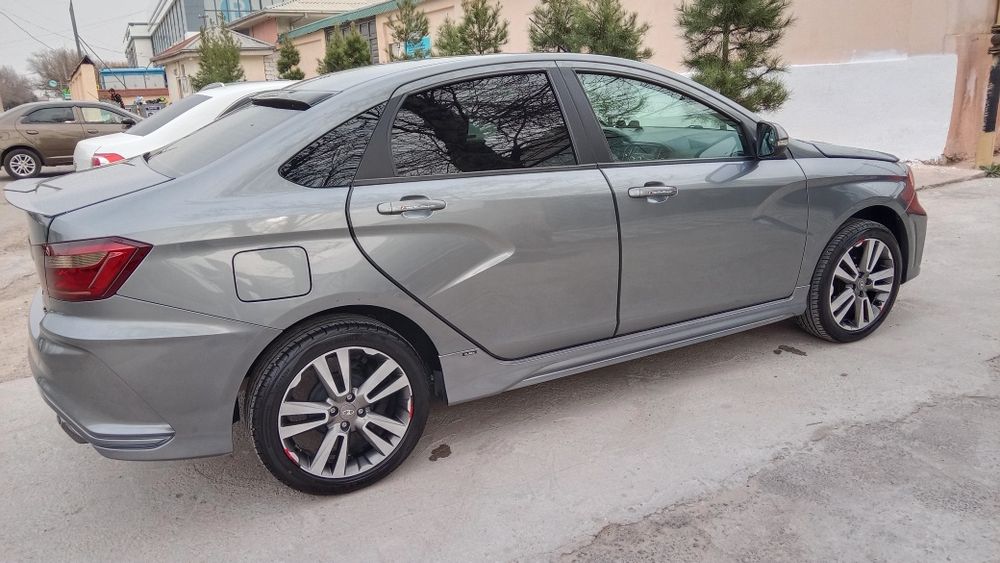 Лада-Веста. Седан