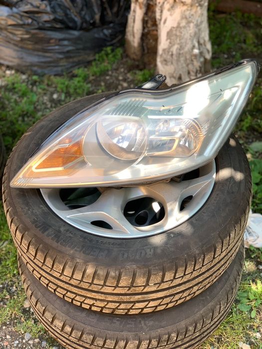 Set faruri Ford Focus II