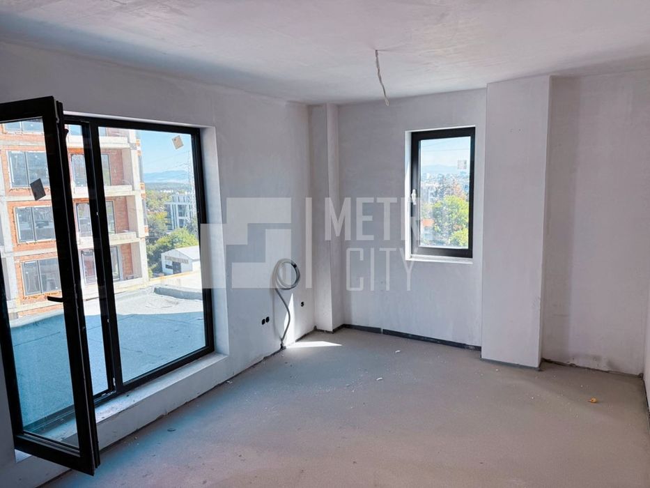 Продава се Двустаен апартамент в София, Кръстова вада - 125 кв.м за 2160 €/кв.м - Снимка #4