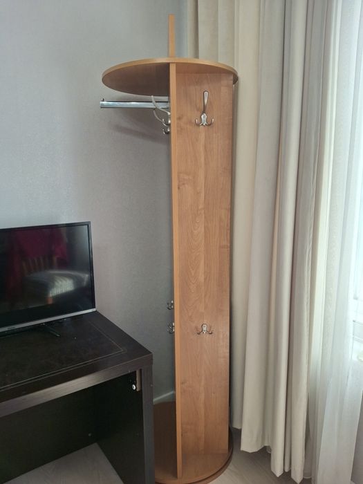 Вешалка в прихожку