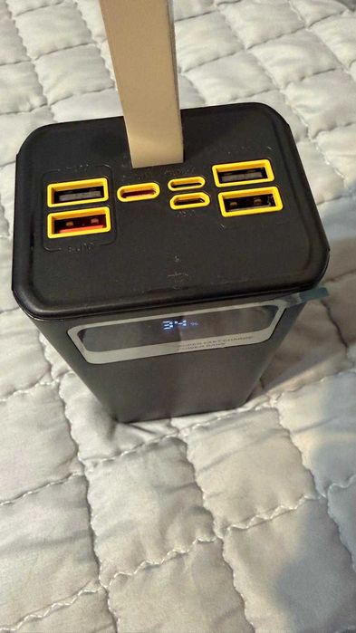 Power bank 100.000 mAh, Încărcare Rapidă Bidirecțională de 22.5W, nou 300 RON