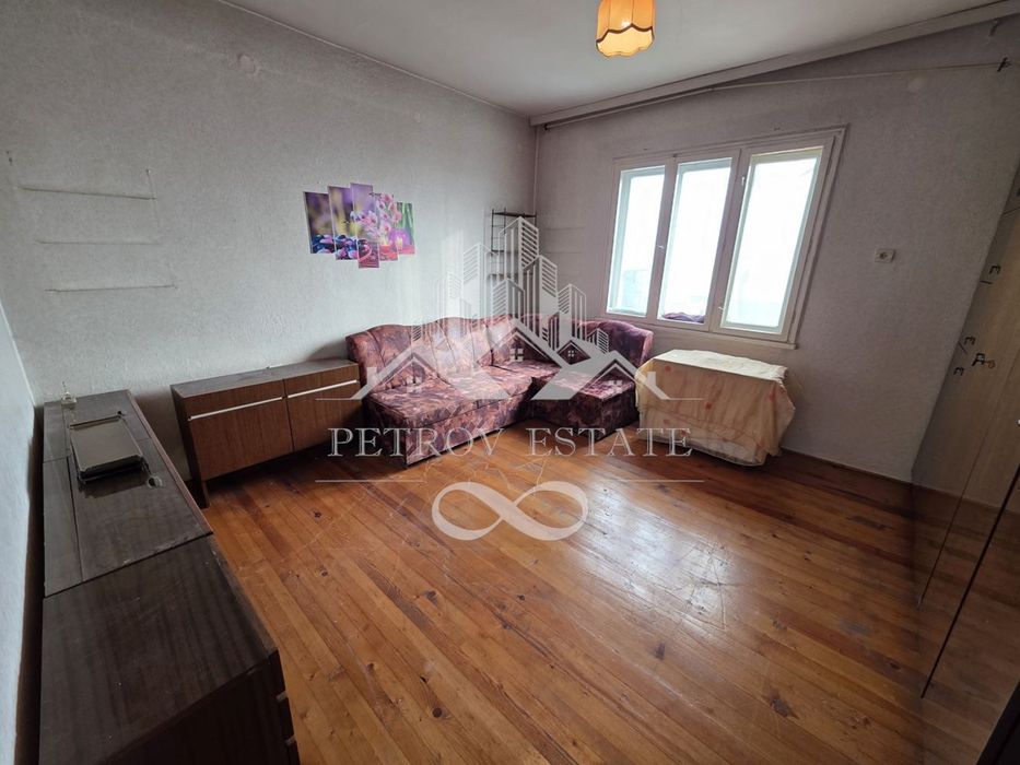 Продава се Къща в Велинград - 300 кв.м за 363 €/кв.м - Снимка #3