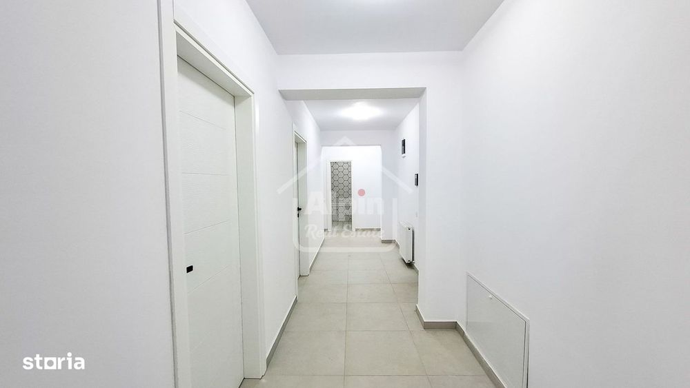 Suprafata Generoasa Finalizat I Tractorul Coresi