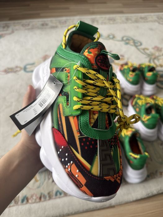 Versace Chain Reaction