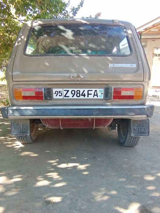 Нива ВАЗ  . Нннн