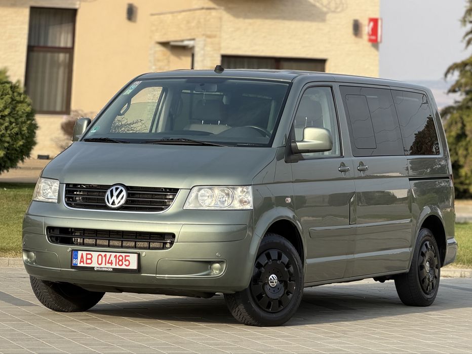 Vw T5 “ Multivan / 4 MOTION “ 7+1 Locuri , Măsuță , Perdeluțe , 2 Uși Laterale , Navigație Mare , Comenzi , Senzori , Pilot , Cârlig TOP